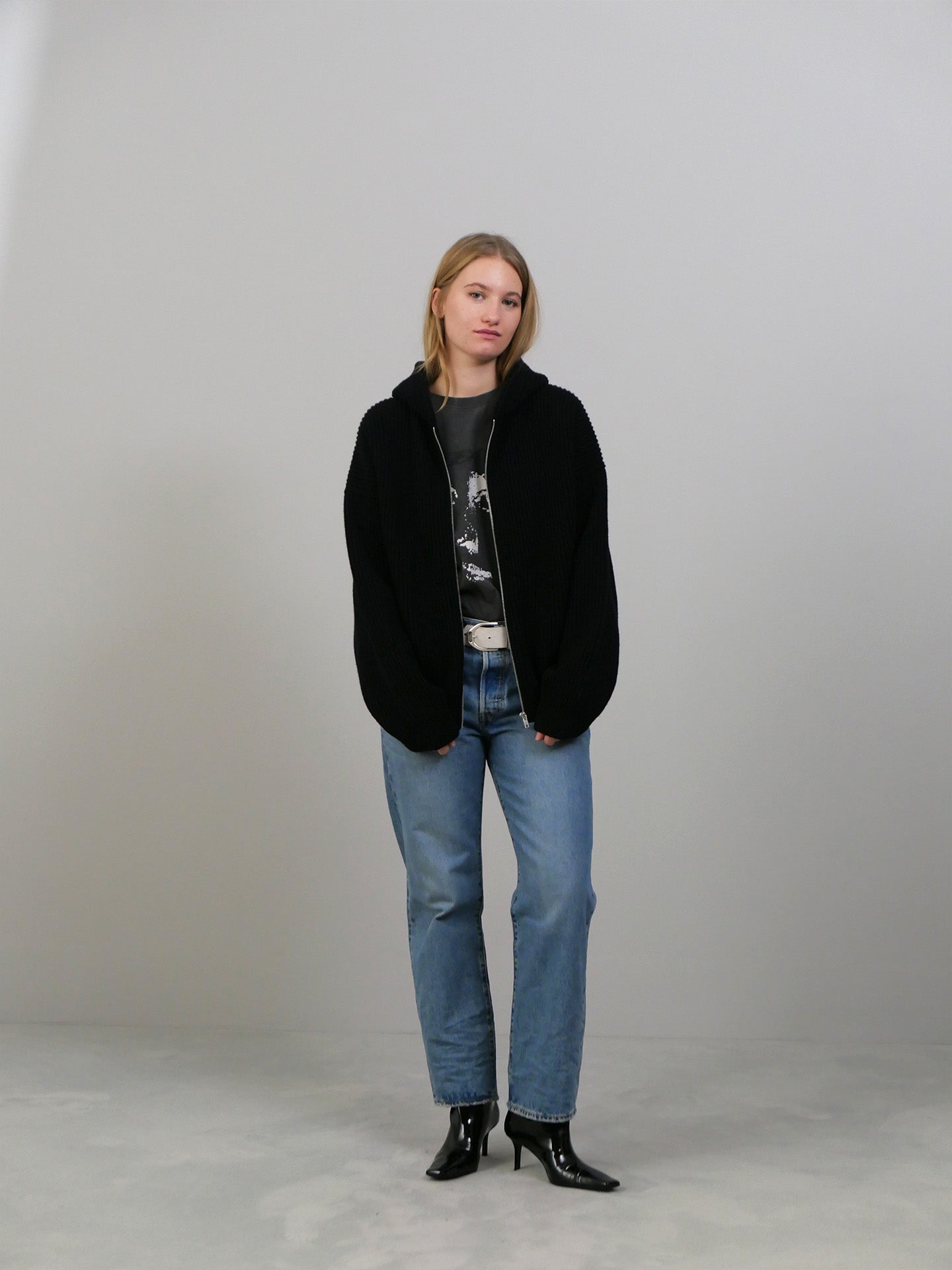 Vonarstraeti Zipped - Black