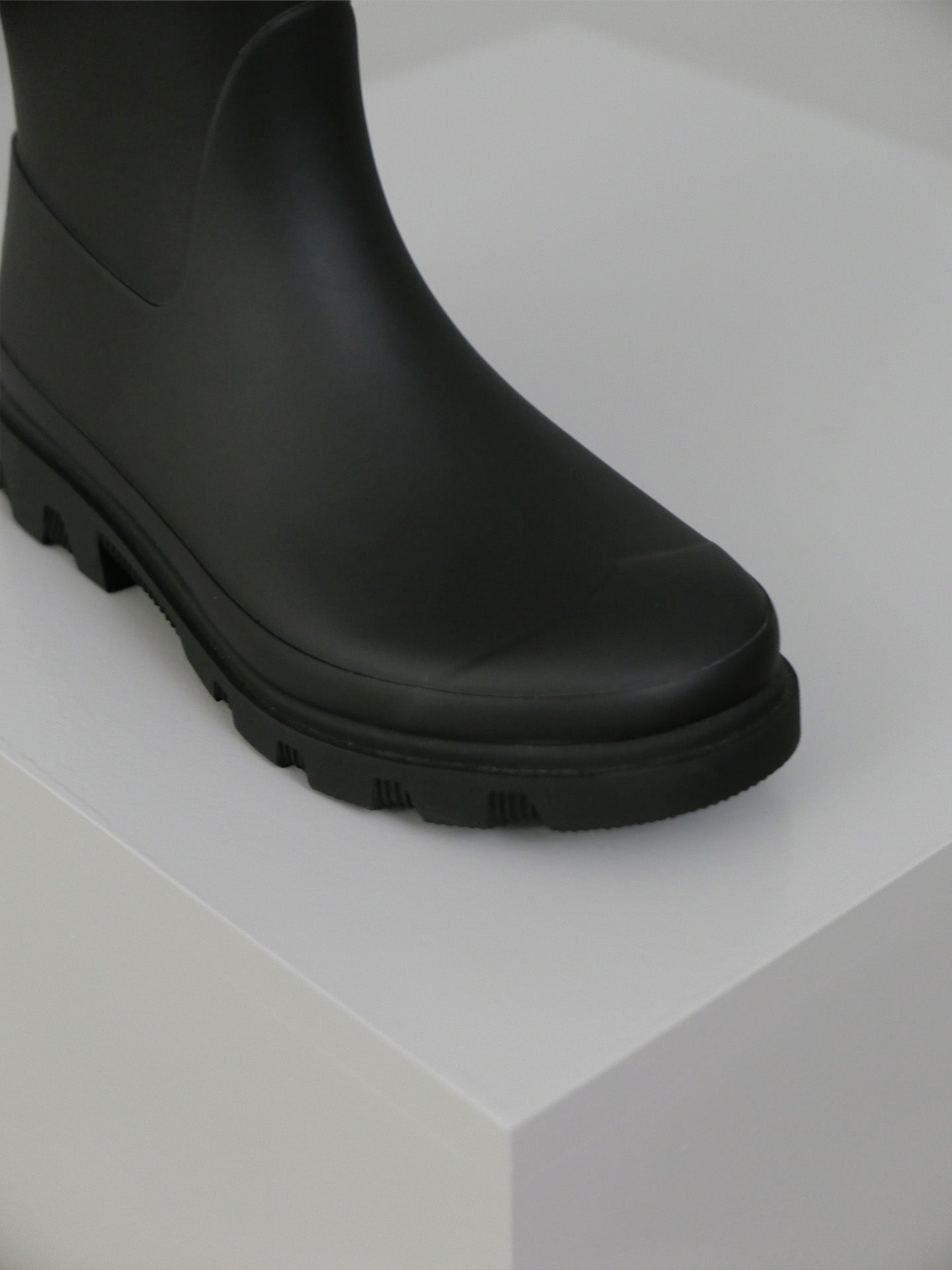 Downpour Short Boot - Black