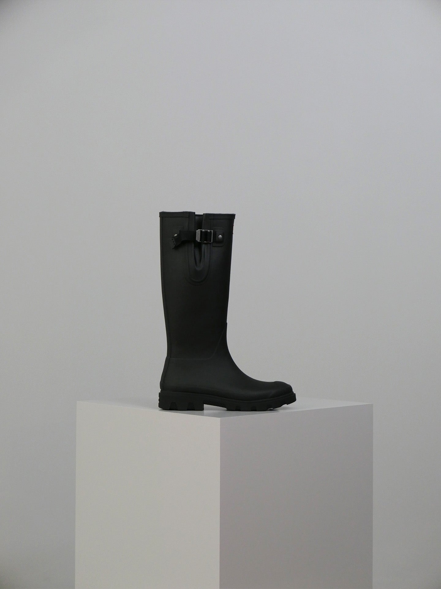 Downpour Adjustable Boot - Black