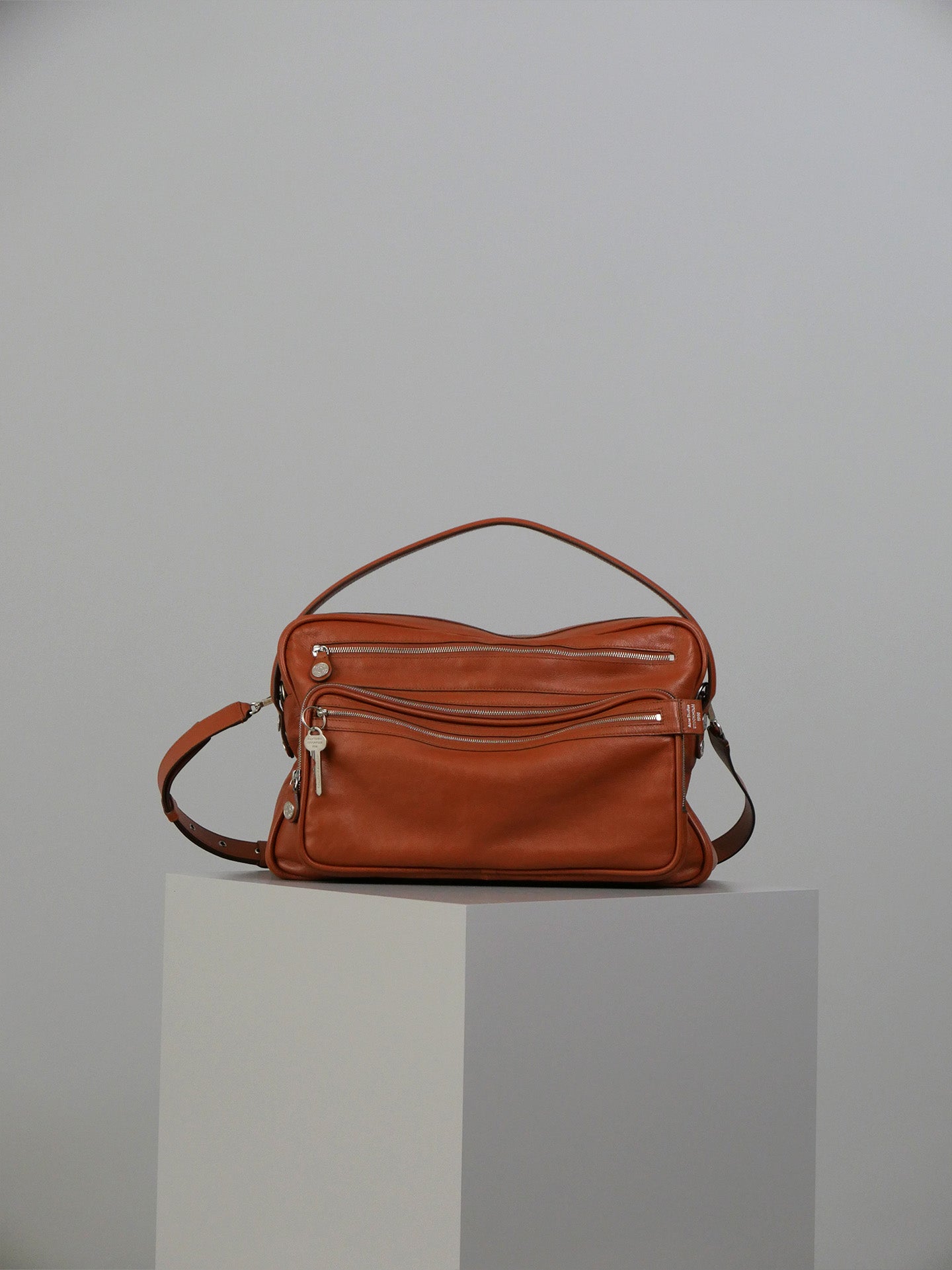 Camero Camera Bag - Cognac Brown