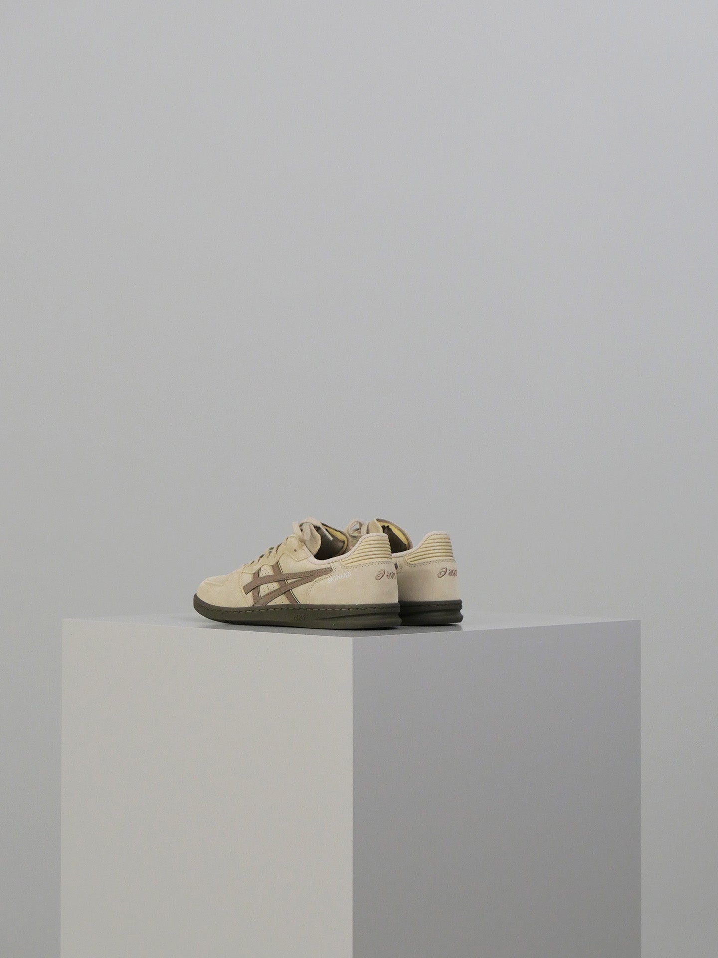 Skyhand OG - Feather Grey/Taupe Grey