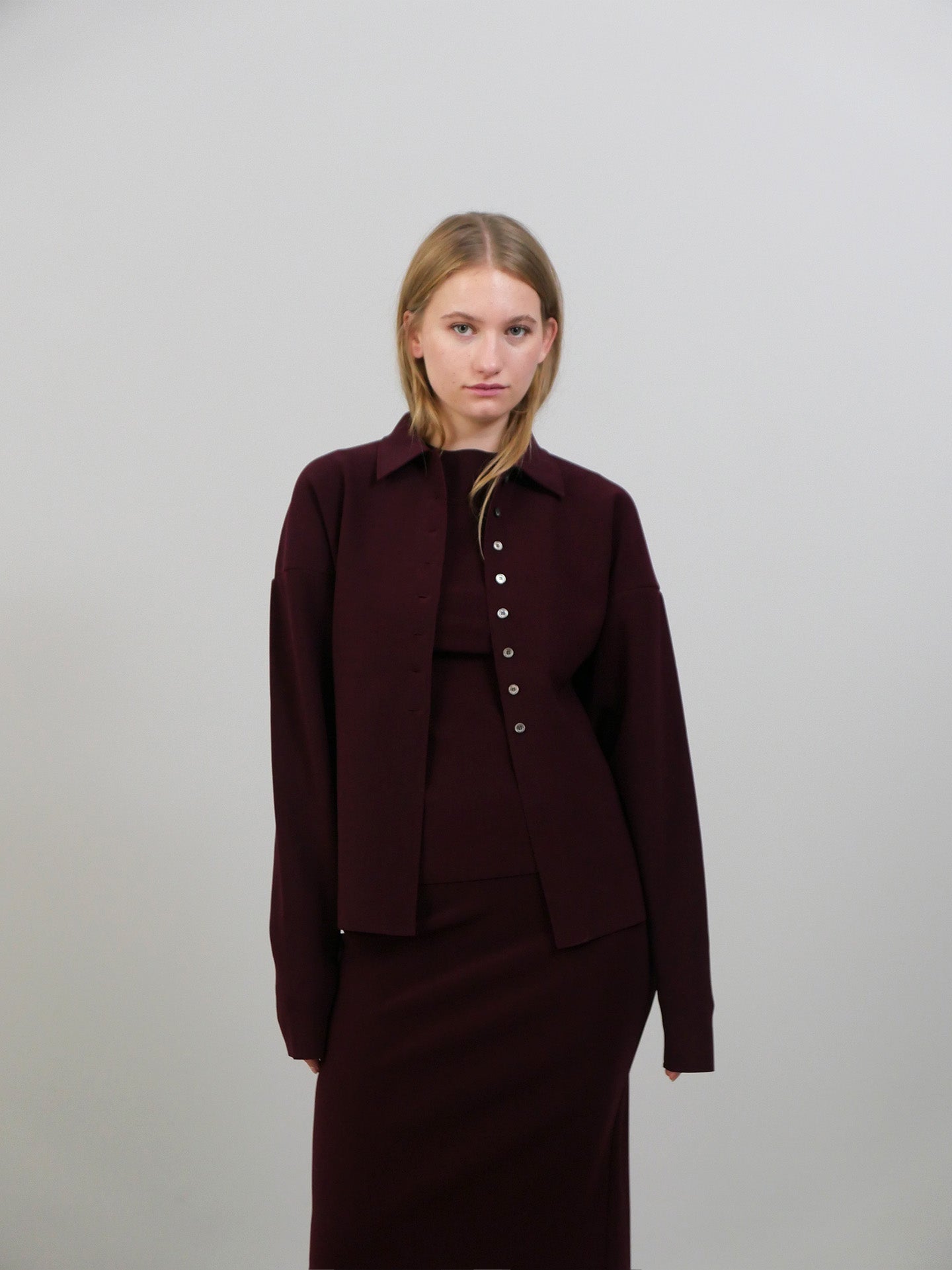 Lay3 Point Collar Cardigan - Maroon