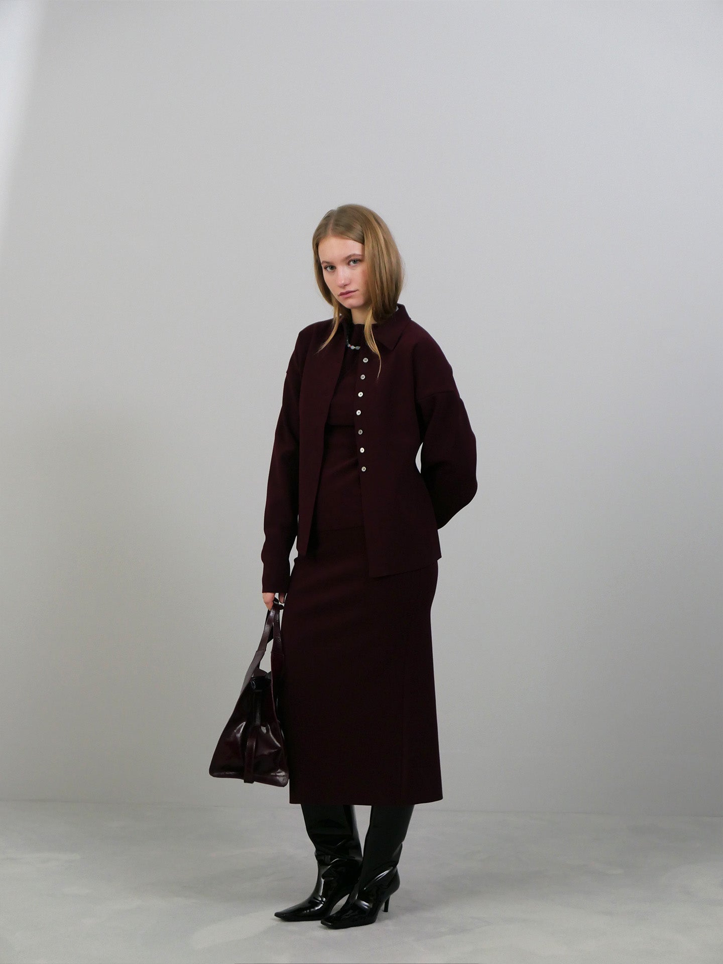 Lay3 Point Collar Cardigan - Maroon