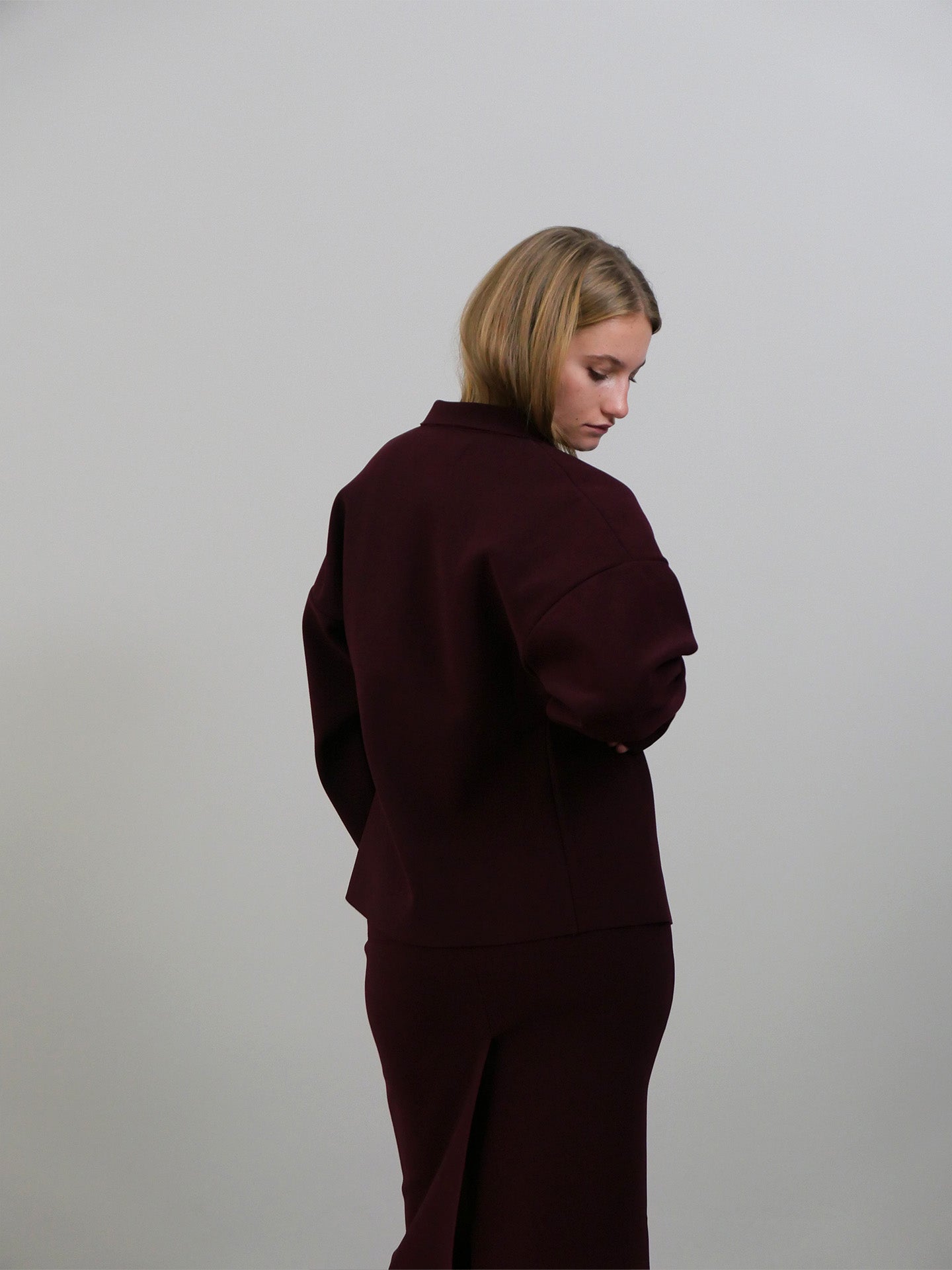 Lay3 Point Collar Cardigan - Maroon