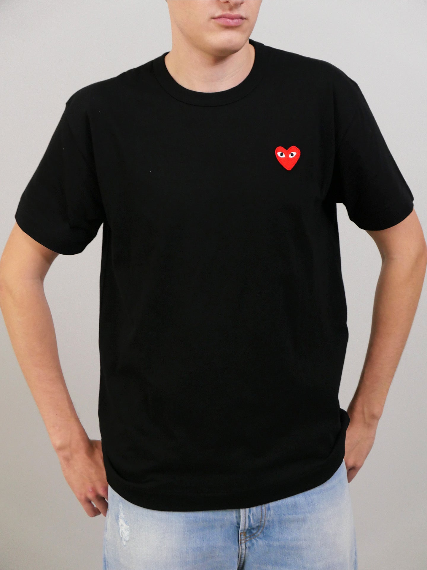 Red Heart T-Shirt - Black