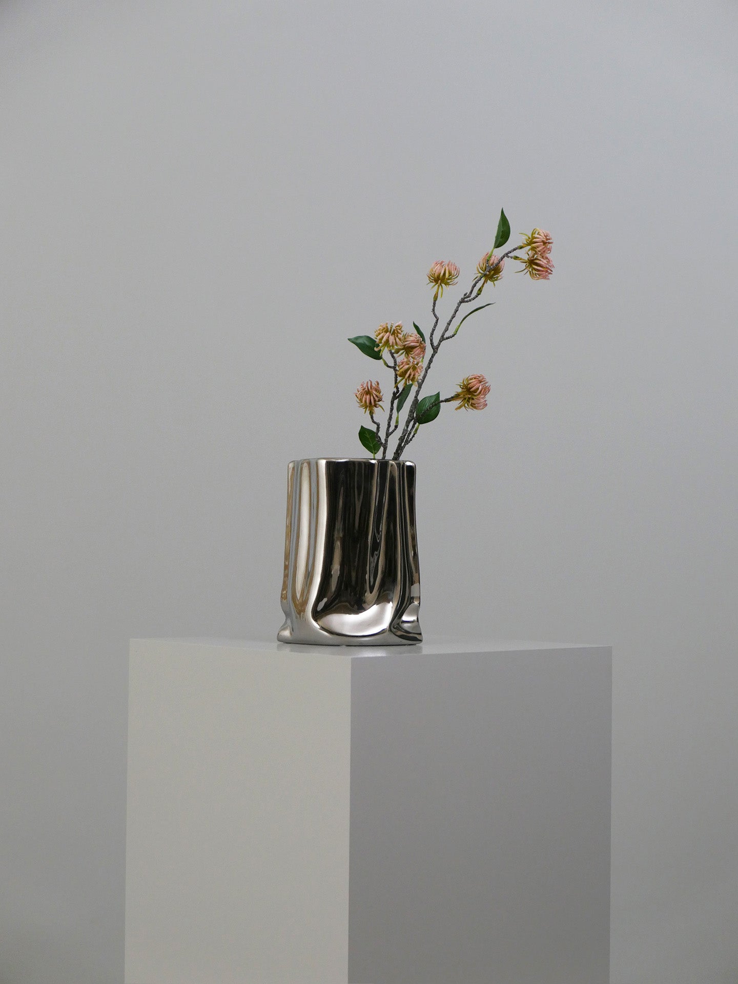 Hamamelis Branch - Pink