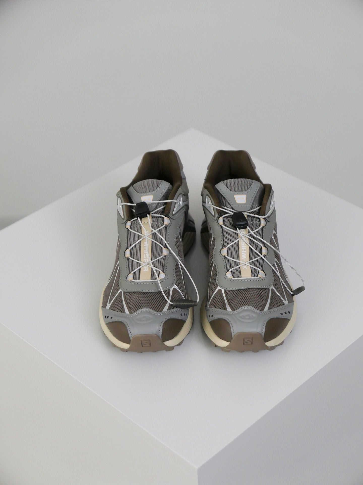 XT-Whisper - Falcon/Pewter/White Pepper