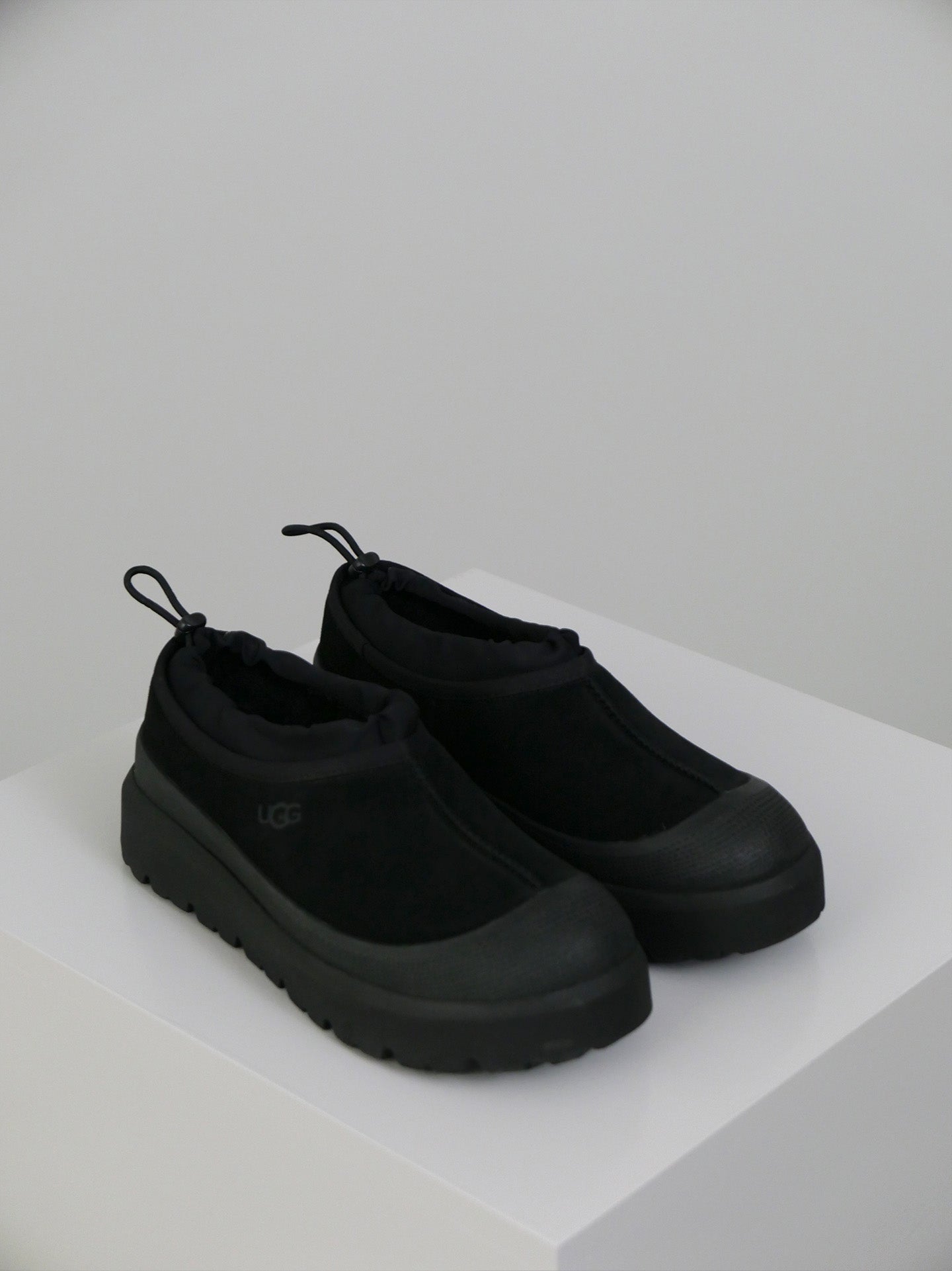 Tasman Weather Hybrid - Black